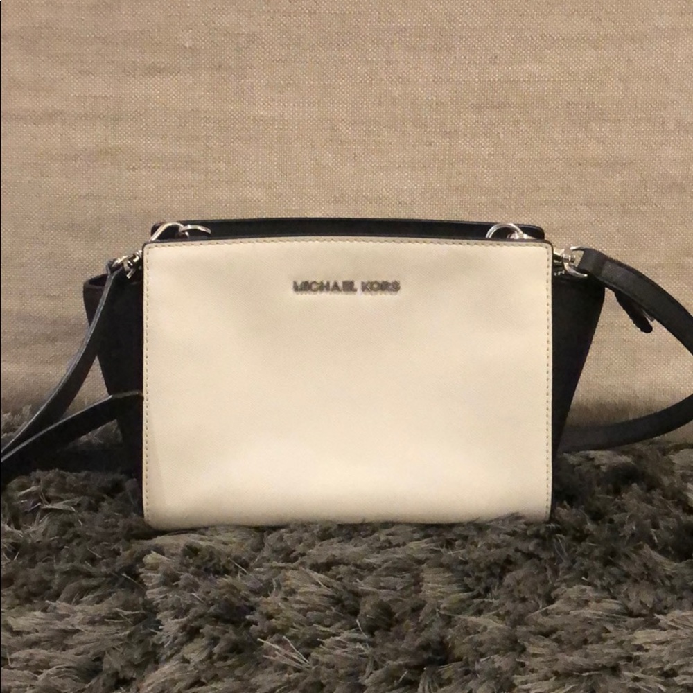 White and black crossbody